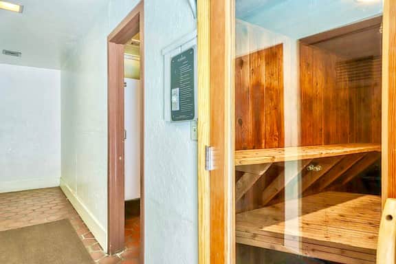 Sierra Park Villas-J43 1 Bedroom + Loft Dazzling Daylight - Image 5